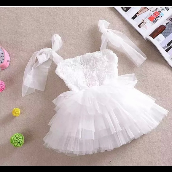 New sweet little girls tule dress 👗 - Picture 4 of 8